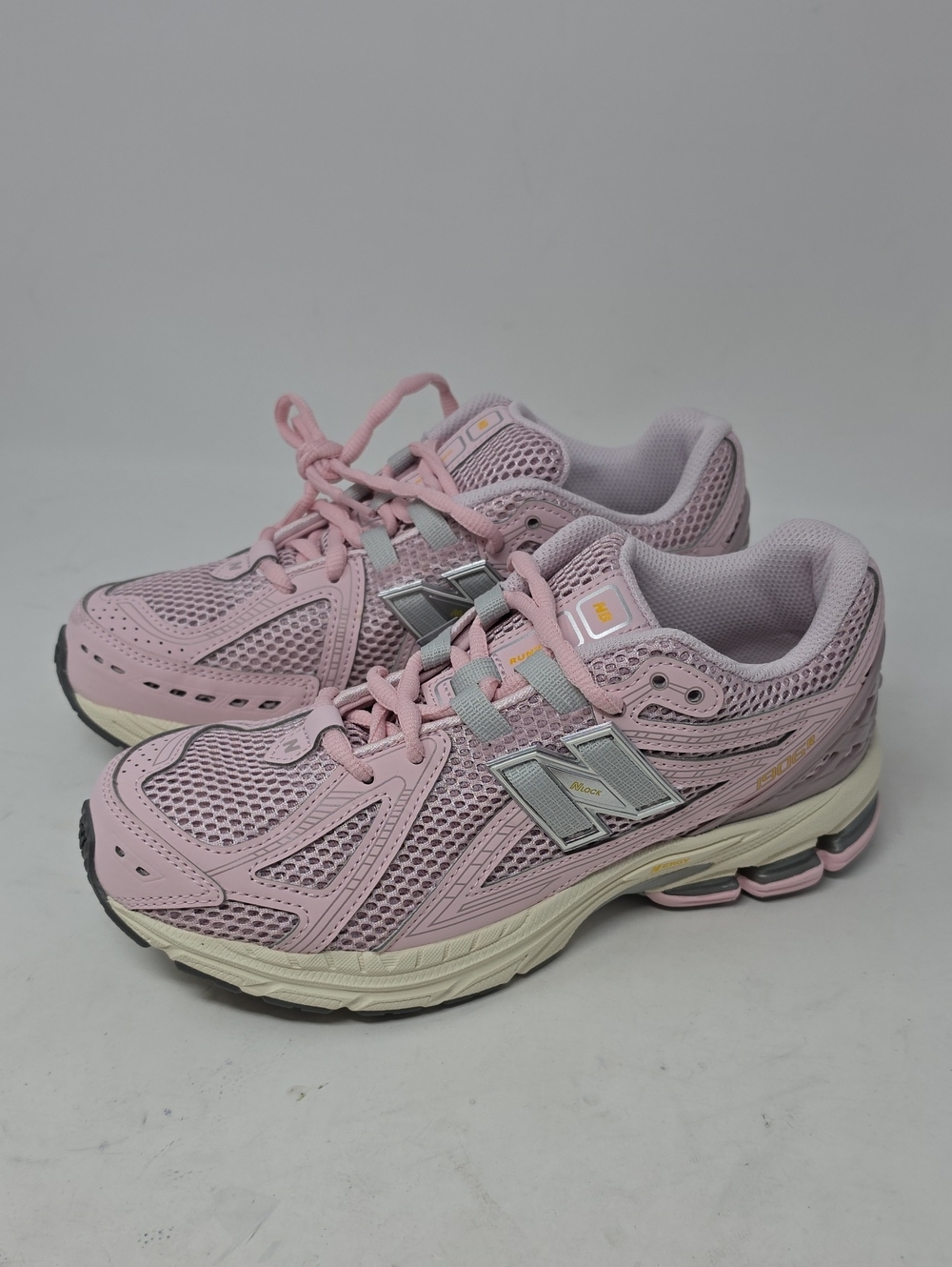 New Balance 1906 Kids Pink Mesh Athletic Sneakers Size 5.5